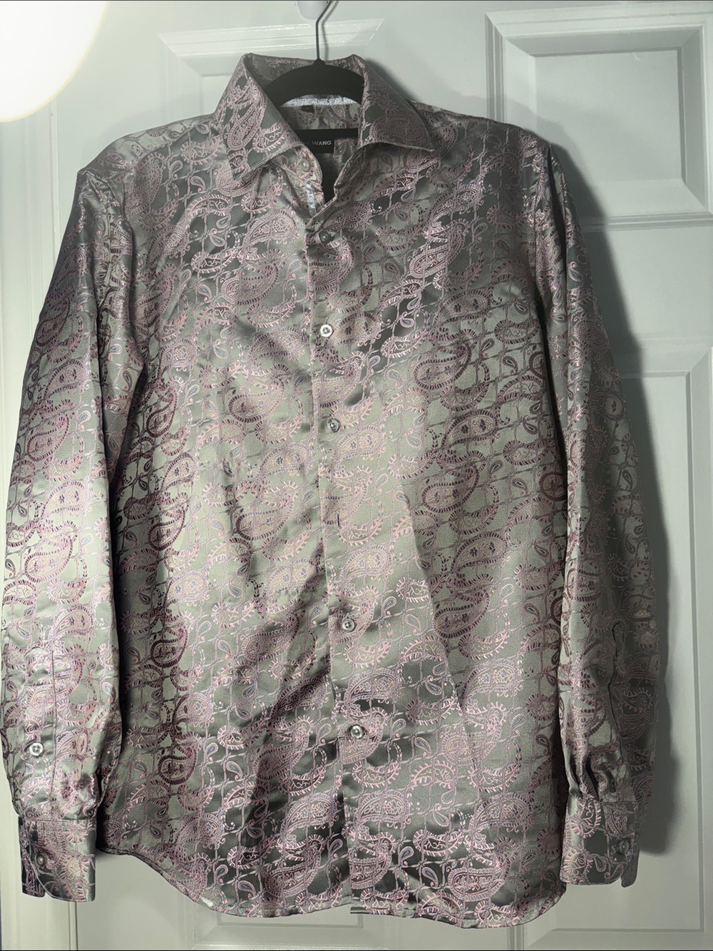 Barry Wang Men’s Medium Pink & Silver Paisley Dress Shirt - Picture 5 of 8